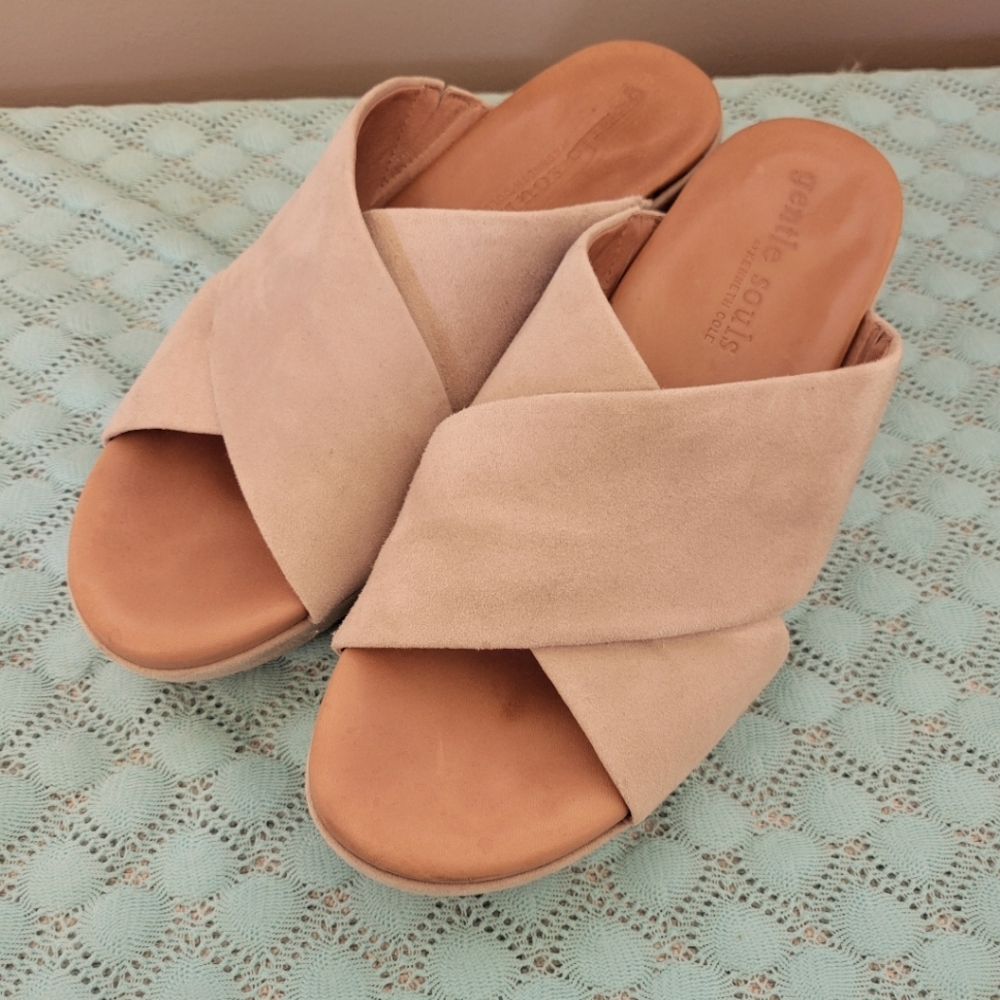 Gentle souls by Kenneth Cole Women's Mikenzie platform x band suede slides sz 10